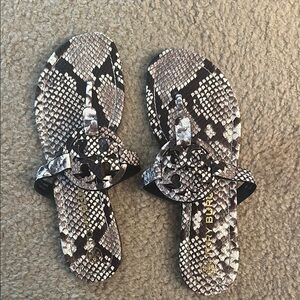 Tory Burch Black and Cream Sandals with Snakeskin Pattern